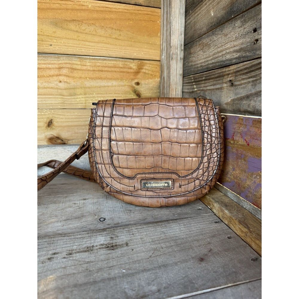 Liz Claiborne‎  Cross Body bag in Maple color Fashion Purse